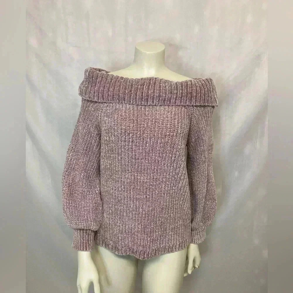 Pink‎ rose sweater